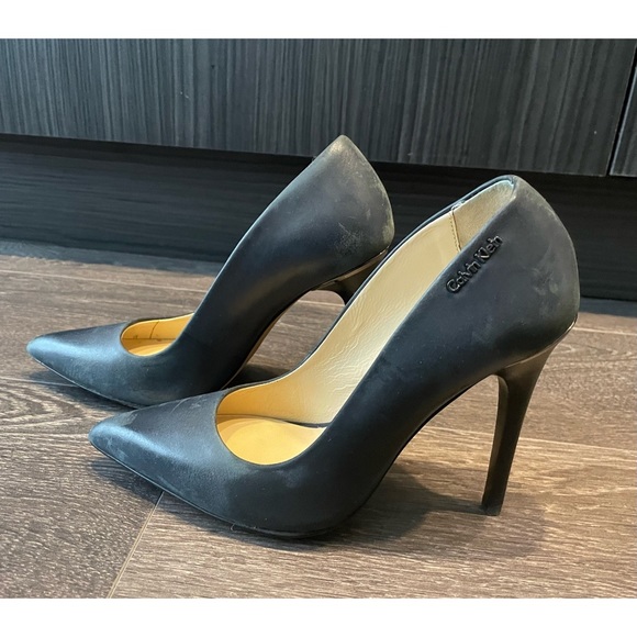 Calvin Klein Genuine Leather High Heels - Picture 2 of 4